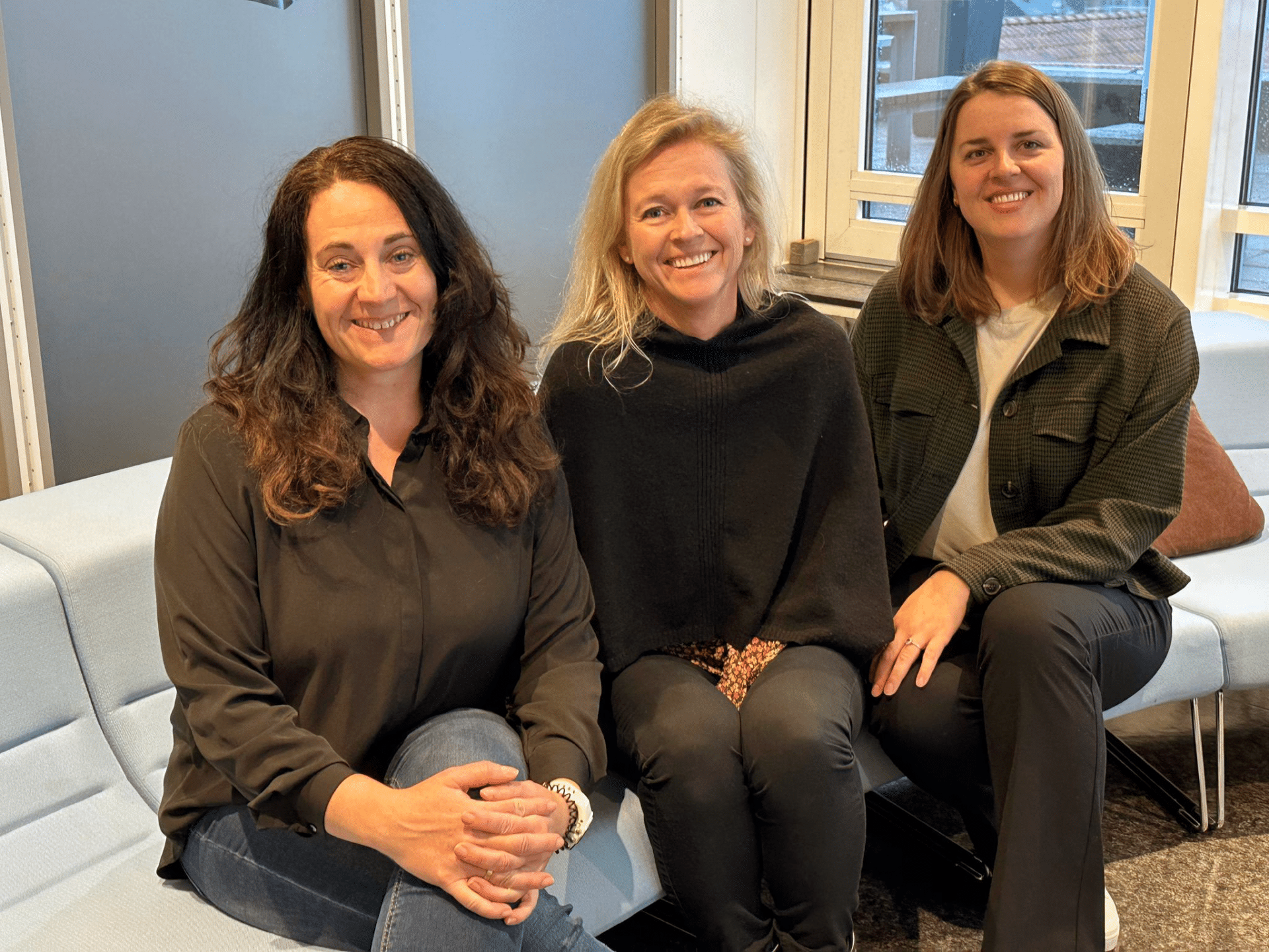 7.8 million for innovative course development: From left: Elin Østensen Brekke, Hilde Haave Detz and Lina Frøland, the team behind AOF Vestlandet-Agder's innovative course development, which is ready to meet the skills needs of the labour market.